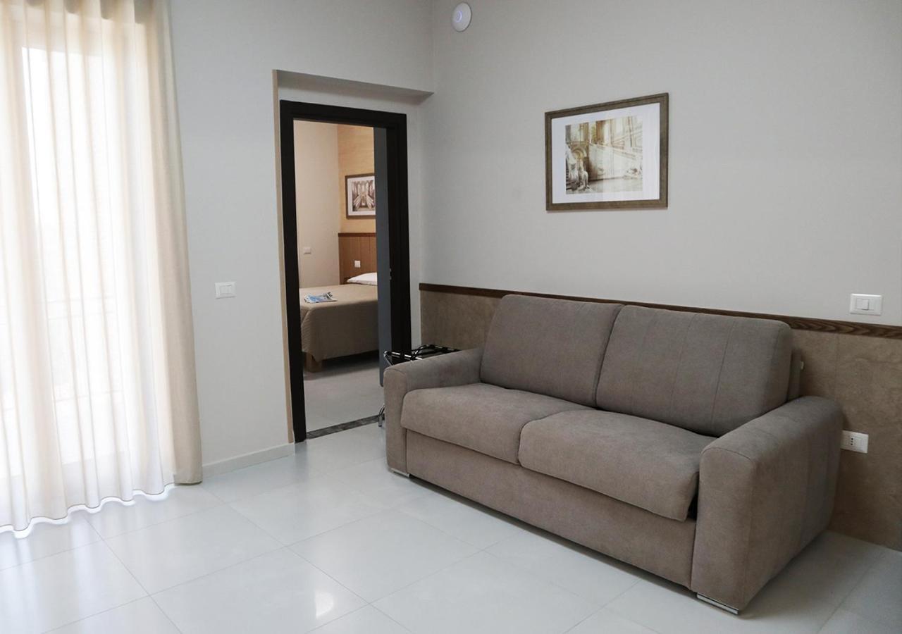 Residenza La Reggia Bed & Breakfast Caserta Dış mekan fotoğraf